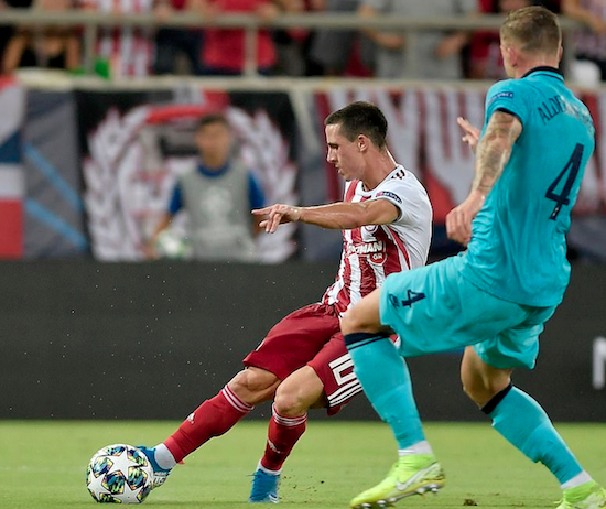 �I�����s�A�R�X�̓|�f���X�̊����2�_����ǂ���